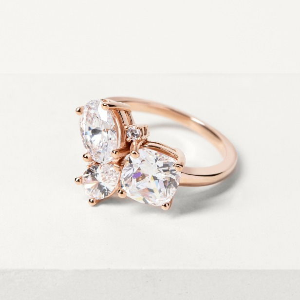 rose gold engagement ring